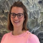 Frau Dr. Eva Recker